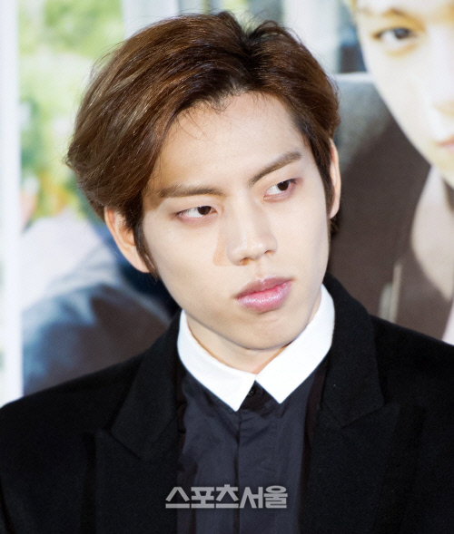 [SS포토] 인피니트 동우 '날아가는 새도 떨어뜨릴 법한 날카로운 눈빛'