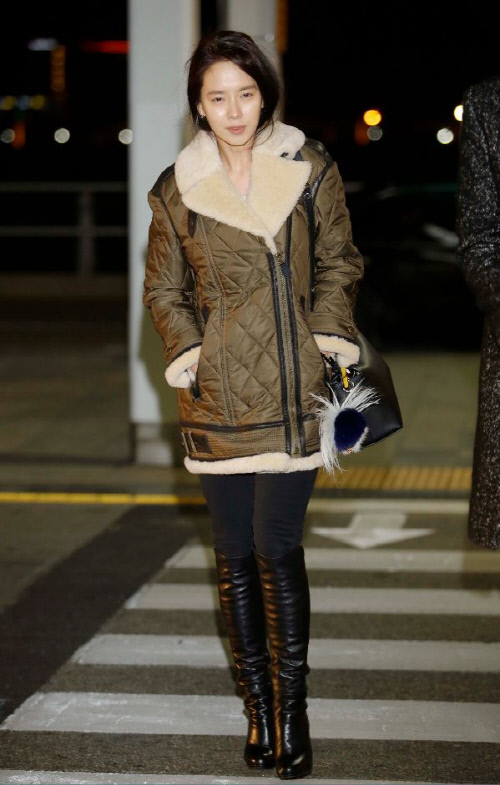 송지효, 자연스럽고 청순한 공항패션 선보여! (2)