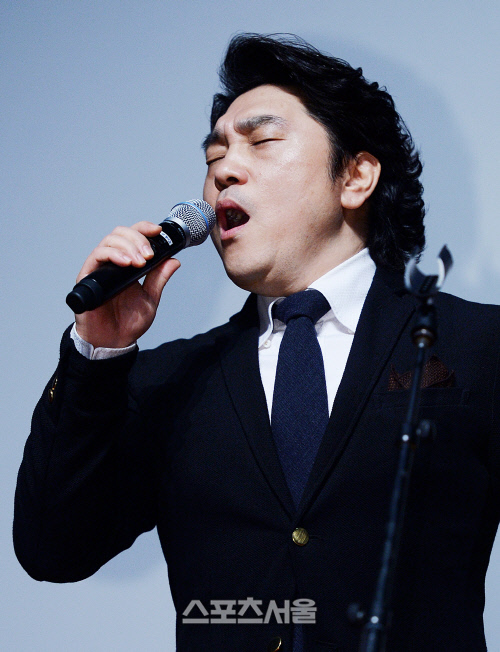 [SS포토] 열창하는 '더 테너 리리코 스핀토'의 주인공 성악가 배재철