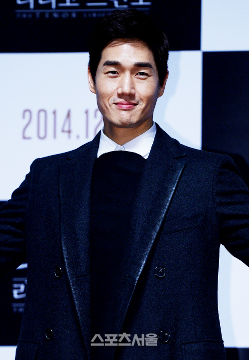 [SS포토] 유지태 '인자한 미소' (더 테너 리리코 스핀코)