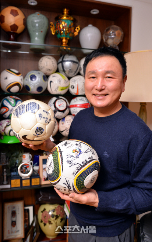 [SS포토]데스크가 만난 사람 허정무 감독