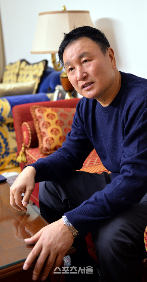 [SS포토]데스크가 만난 사람 허정무 감독