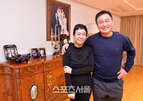 [SS포토]데스크가 만난 사람 허정무 감독