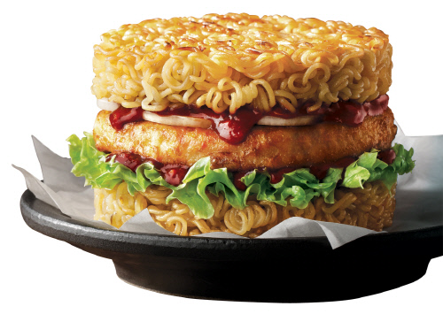 롯데리아_라면버거(누끼)