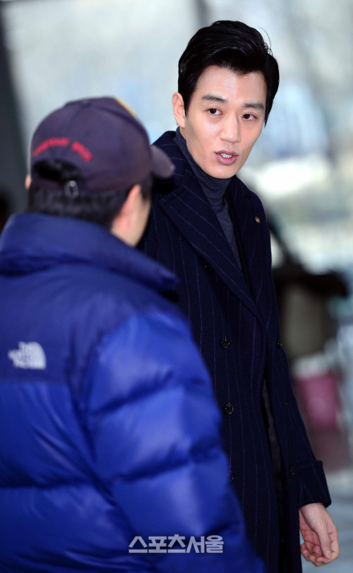 [SS포토]SBS드라마 '펀치' 김래원, '이렇게 할까요?'