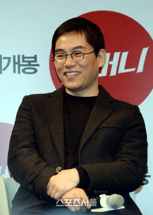 [SS포토]헬머니 신한솔 감독, 대한민국 속풀이 영화 기대하세요