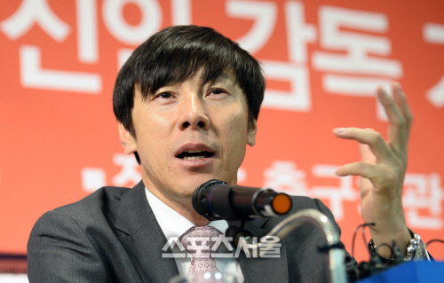 [SS포토]올림픽대표팀의 새 사령탑, 신태용 감독