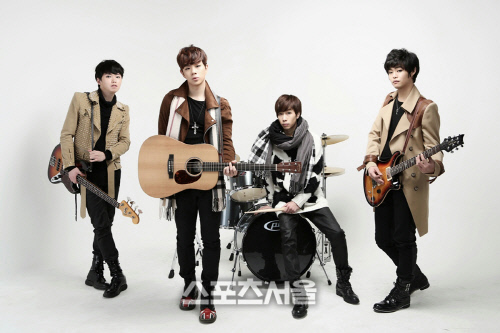 더넛츠(ⓒ파라마운트뮤직ㅣ왼쪽부터-노승환_정이한_김상돈_나준하)