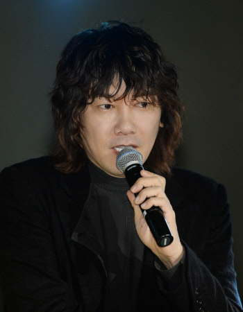 [SS포토] 가수 김장훈, 양희은 선배 위해서라면!