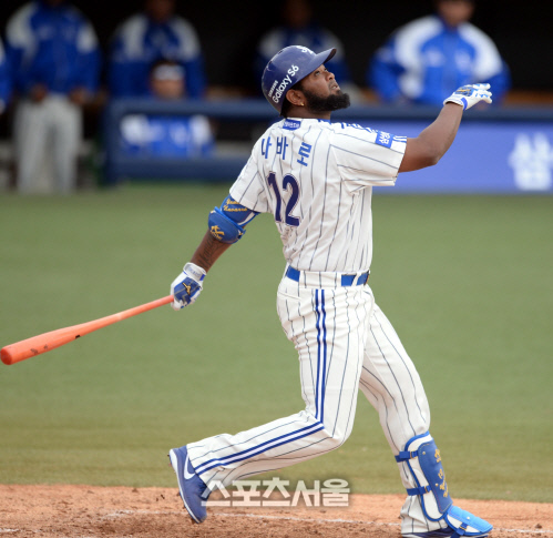 [SS포토]삼성 나바로, 오늘 왜 안될까