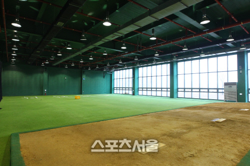 SK 퓨처스파크 실내투수연습장