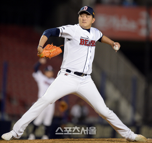 [SS포토] 두산 장민익 '두산 마운드를 구해라'