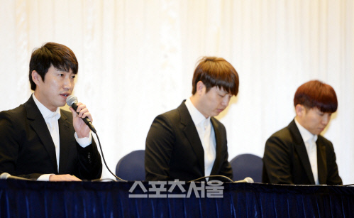 150428 장동민과 옹달샘 기자회견-08