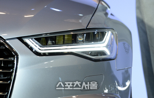 [SS포토]'눈빛'이 달라진 뉴 아우디 A6 페이스리프트 모델