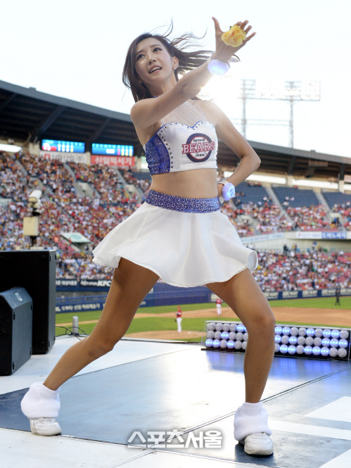 150603 두산 치어리더-02