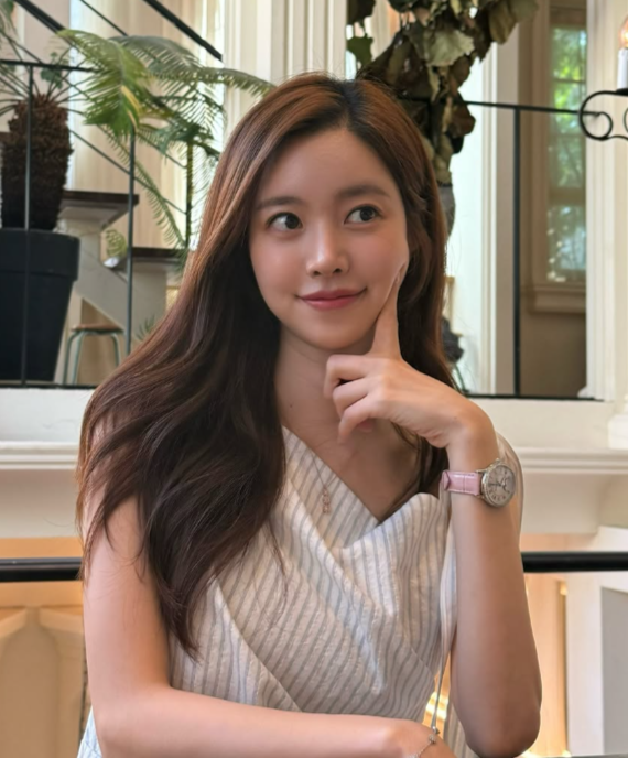 “일상도 화보” 진세연, 리본탑+청바지로 뽐낸 넘사벽 8등신 비율