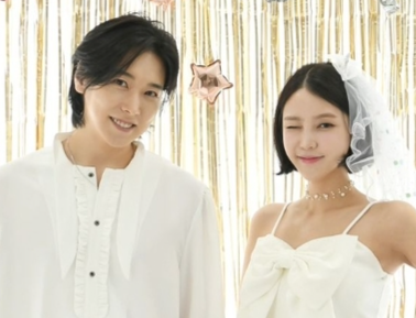 '슈주 1호 유부남' 성민, 결혼 10년 만에 아빠 된다 