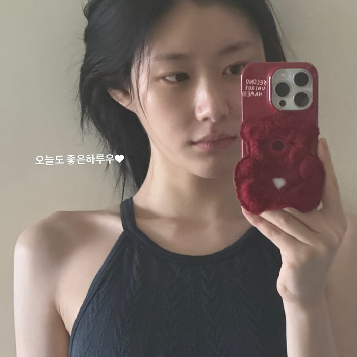 채령, 놀라운 '11자 복근' 공개! 