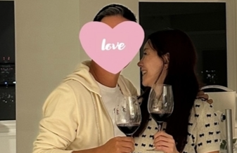 김정은, 럭셔리한 홍콩 집 공개...남편과 달달한 일상