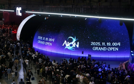 "시연 대기만 4시간 이상!"...메인스폰서 엔씨, 침체 우려 '지스타 2025' 살렸다 