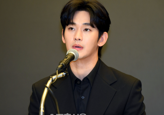 김수현 vs 광고사들: 100억대 소송전의 막이 올랐다 