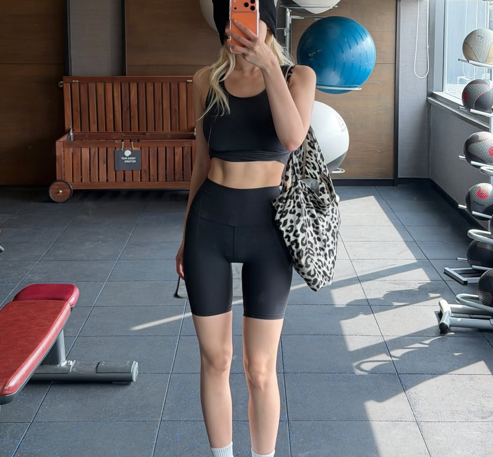 전소미, 선명한 복근 "운동 열정 실화?"