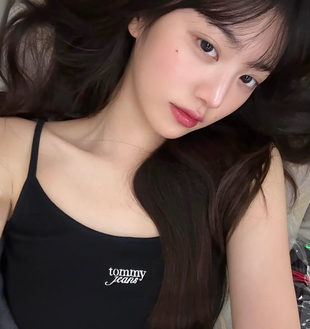 장원영, 수영장에서 민낯 비주얼 공개 "인간 복숭아"