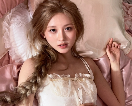 아이브 가을, '잠자는 숲속의 공주' 강림!... 역대급 인형 비주얼