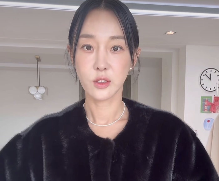 '시술 부작용' 이지혜, "윗니만 보인다" 댓글 폭주에 결국 다시 입 열었다..."기다려 달라"