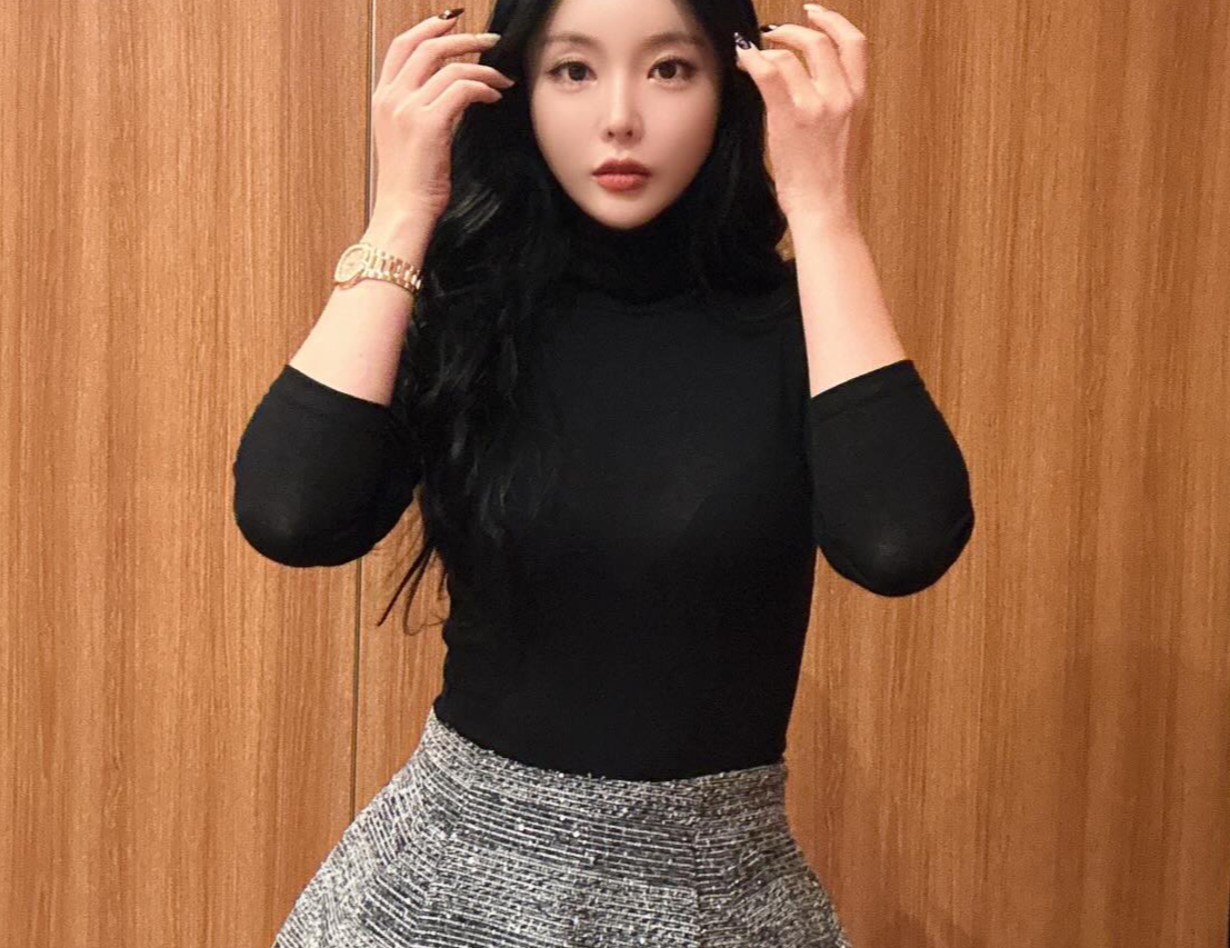 홍진영 맞아? 확 바뀐 모습에 몰라보겠네!