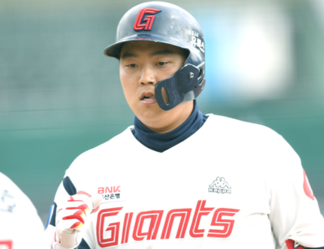 너무 잠잠한 롯데, '리틀 이대호'만 기다리나...한동희, 1군도 '씹어먹을' 수 있나 