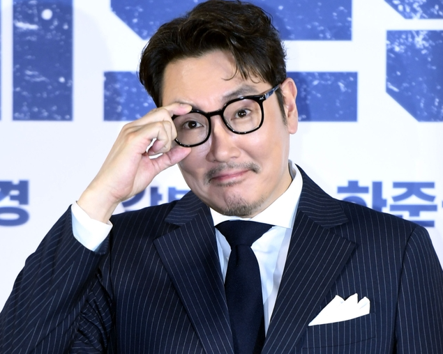 '은퇴' 조진웅이 또...폭행+음주운전 논란에 "확인중"