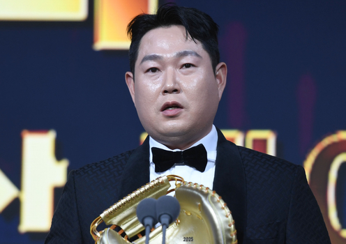 이승엽과 어깨 나란히! 양의지, 10번째 GG 수상...내년에 "11번째+김원형 감독님 감독상 노릴 것"