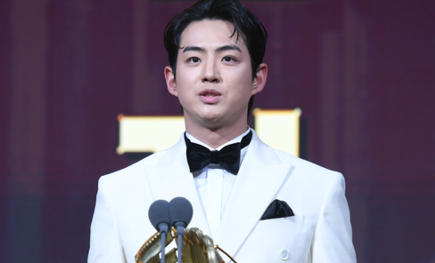 구자욱-안현민 황금장갑→남은 한 자리 주인공 '레이예스'...김성윤 단 15표 차이 제쳤다 