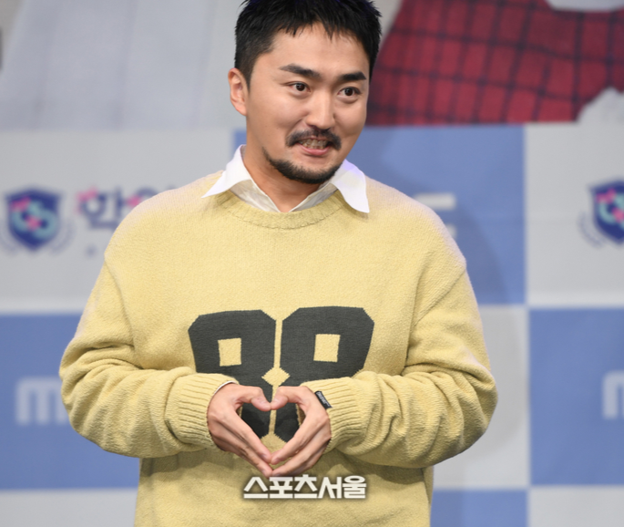 직원들 눈치보는 '100억 CEO' 유병재