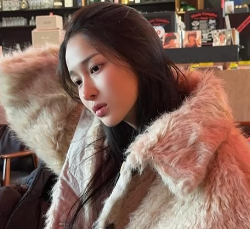 "삼촌은 잘 지내신다"...한가을이 전한 원빈 근황, 15년 공백에도 시선집중