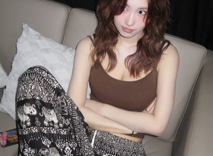 트와이스 모모, 방콕도 홀린 글래머 미모 '심쿵'