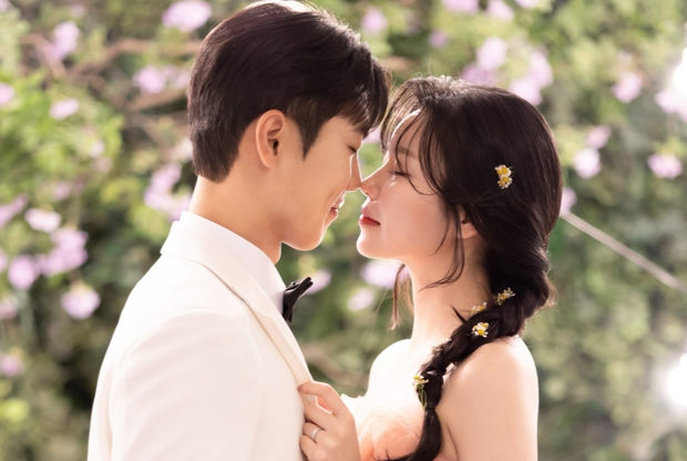 '야구선수-치어리더 커플' 前 키움 변상권, 21일 김하나 씨와 결혼