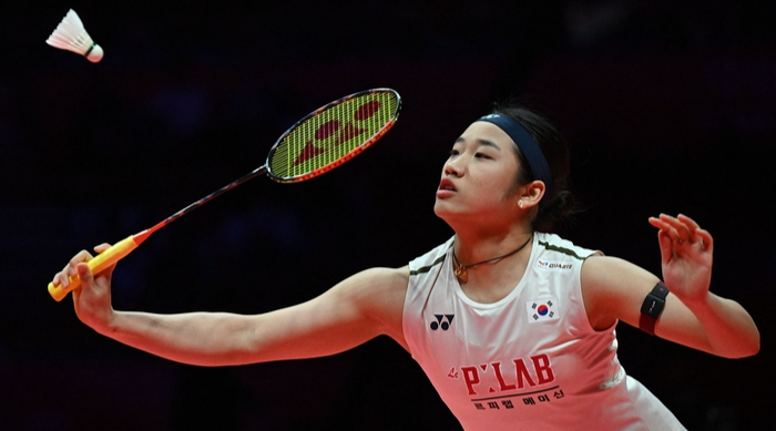 '세계 최강' 안세영, 완벽한 '2025년 피날레'...월드투어 파이널 정상 등극→한 시즌 11승 달성