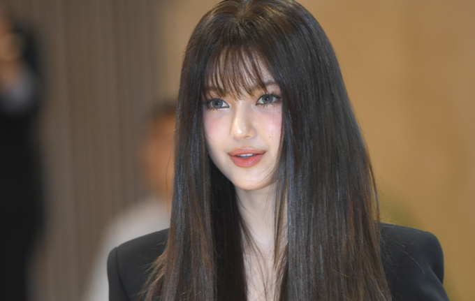 하니는 품고 다니엘은 쳤...민희진과 은밀한 접촉, 화근이 됐나? 