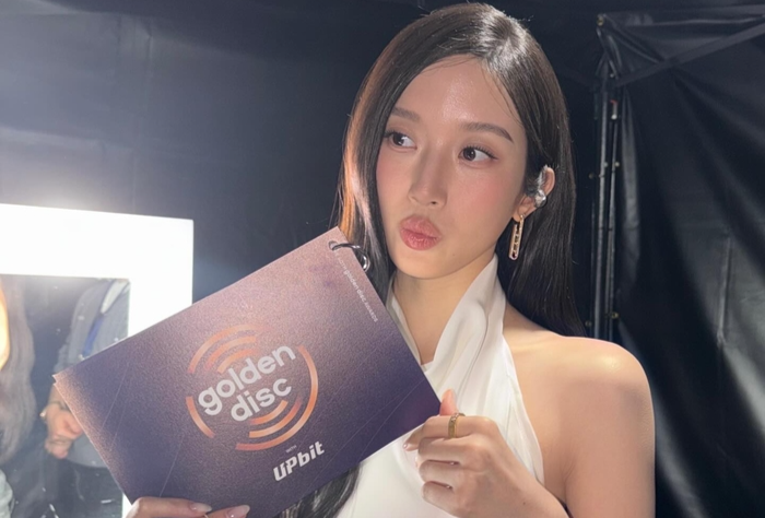 "사람이야 여신이야?"...문가영, 드레스 자태는 '천상계'