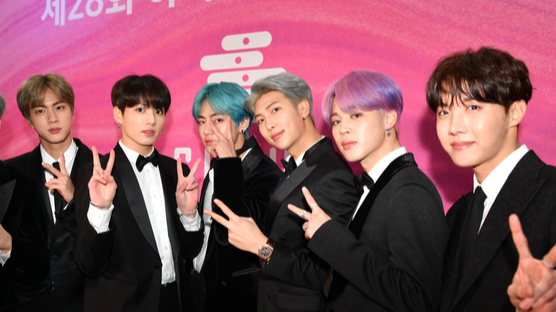 "무슨 '깡'으로 방탄소년단이랑 맞붙겠어요?" 