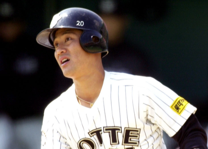 끝까지 그라운드를 떠나지 않았다...'야구 장인' 롯데 김민재 코치, 별이 되다