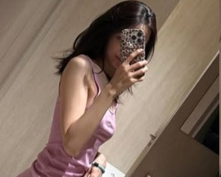 손나은, 갈비뼈 보일 정도로 마른 '슬렌더' 몸매 공개