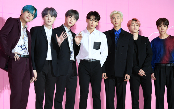 [코스피 5000] "BTS 군백기 걱정마라"...엔터주, 'AI·플랫폼' 날개 달고 코스피 주도주 등극