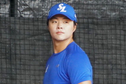 "긴장했다, 던지니 좋아" 김무신, 드디어 첫 불펜피칭!...70%인데도 '쭉쭉' 뻗는다 