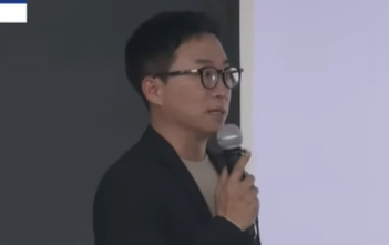 '민희진 기자회견' 깜짝 등장한 인물...박동희 기자였다