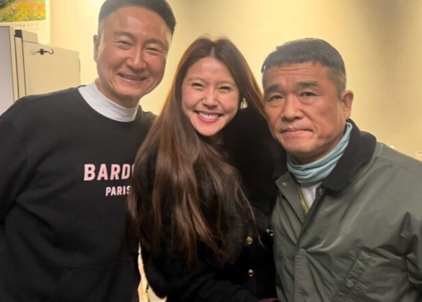 주영훈, 굳은 표정 김건모에..."눈 밑 지방 수술 같이해요"