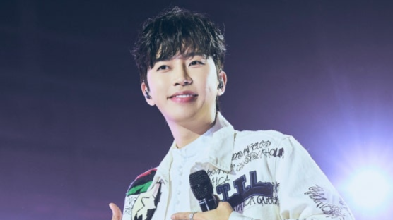 임영웅 '순간을 영원처럼' 롱런 신화 계속...5개월만에 1400만 고지