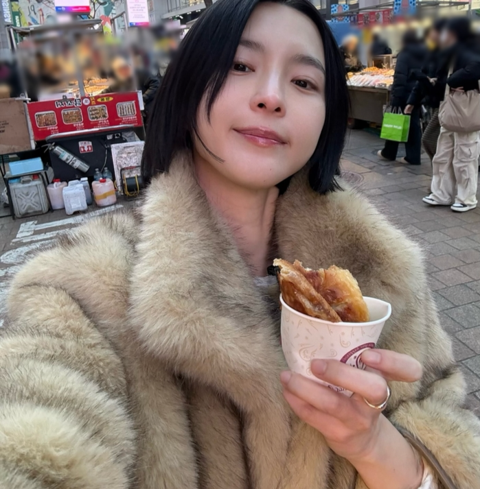 '개코와 이혼 발표' 김수미 첫 근황... 몸무게 48kg이었어? [★SNS]